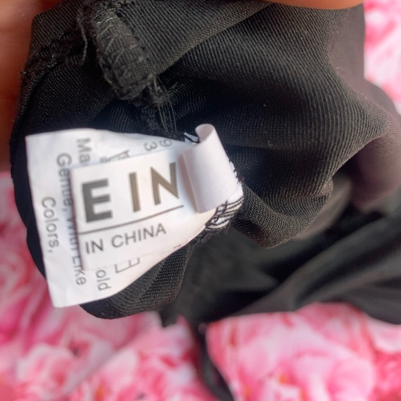 SHIEN🖤black cropped ruched tie halter criss cross v neck spaghetti strap top - Picture 10 of 11